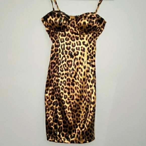 Leopard print bodycon dress, Size XS. - Picture 2 of 3